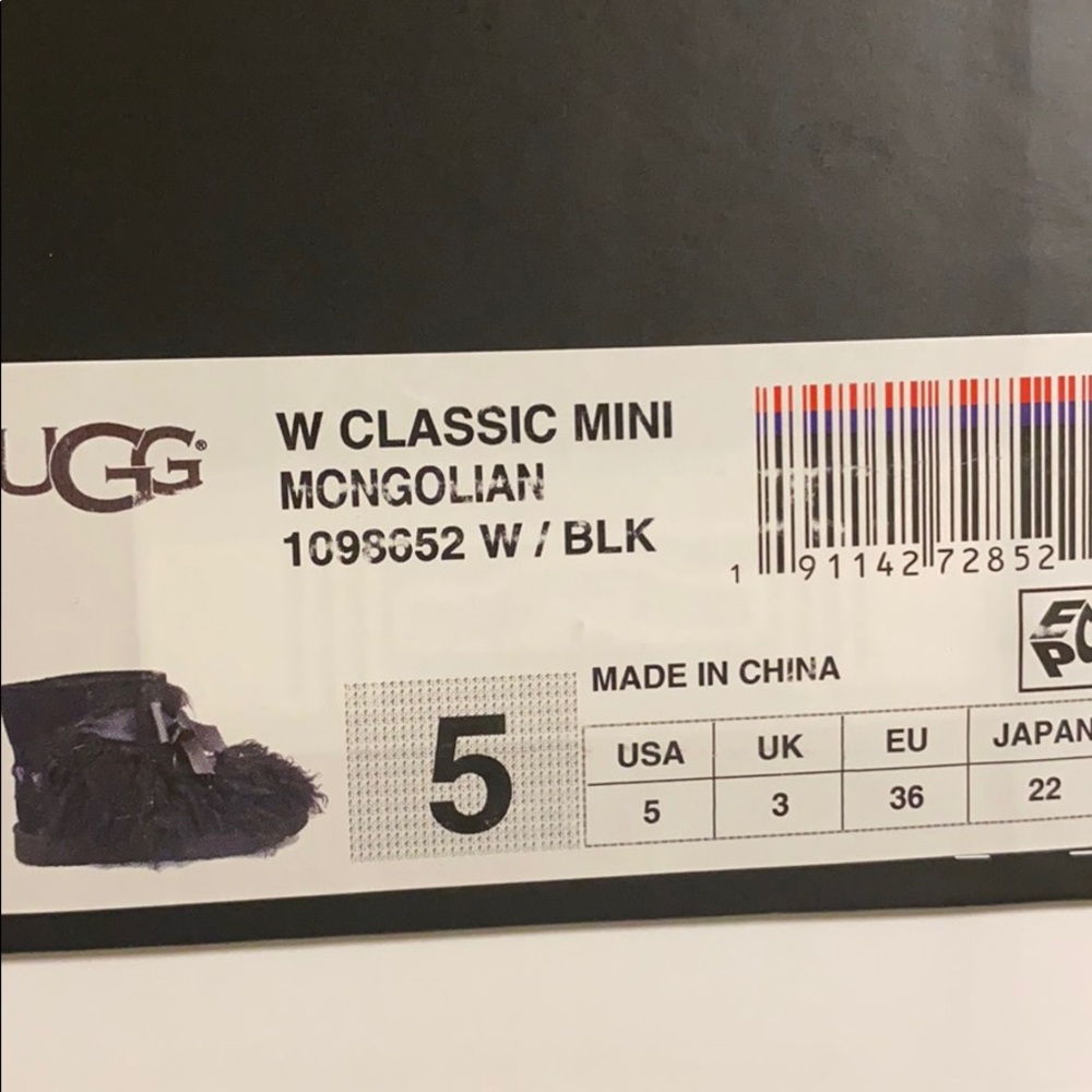 Classic mini Mongolian uggs size 5